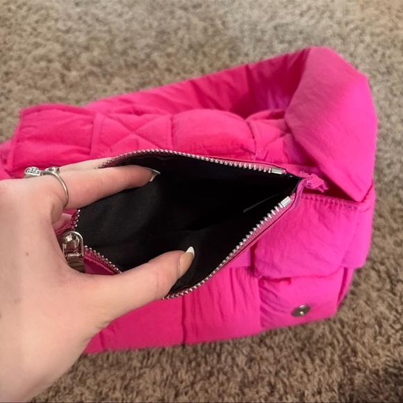 NWOT Bottega Veneta Puffer Side Bag Dupe - Picture 11 of 14